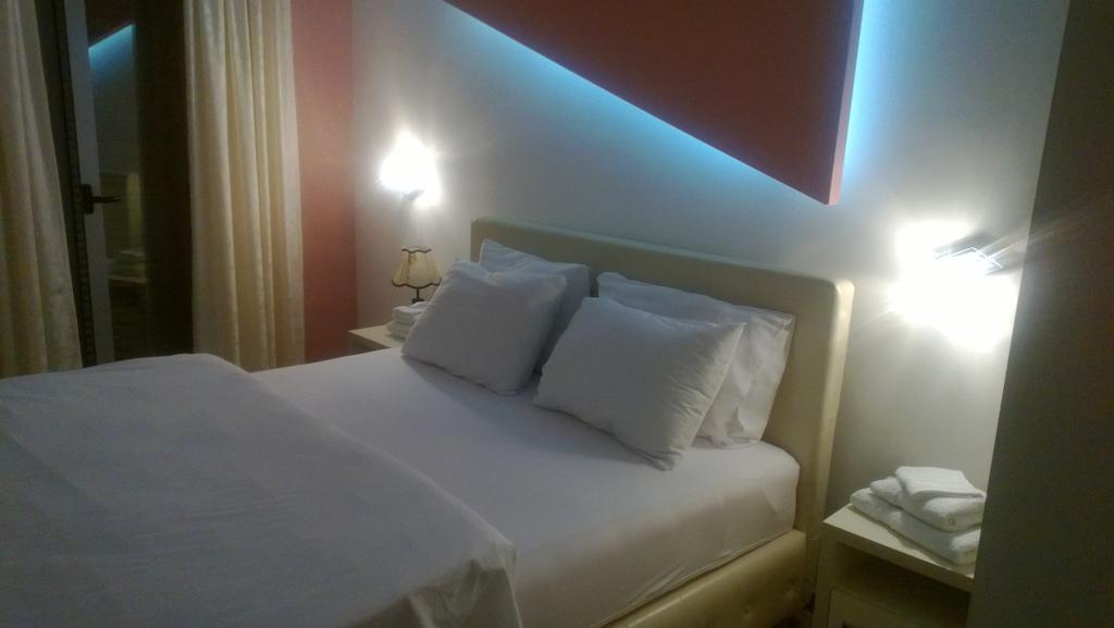 Hotel Oasis Podgorica Room photo